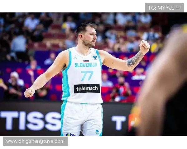 卢卡东契奇引领新时代篮球潮流展现全能球风与无尽潜力 卢卡东契奇引领新时代篮球潮流展现全能球风与无尽潜力