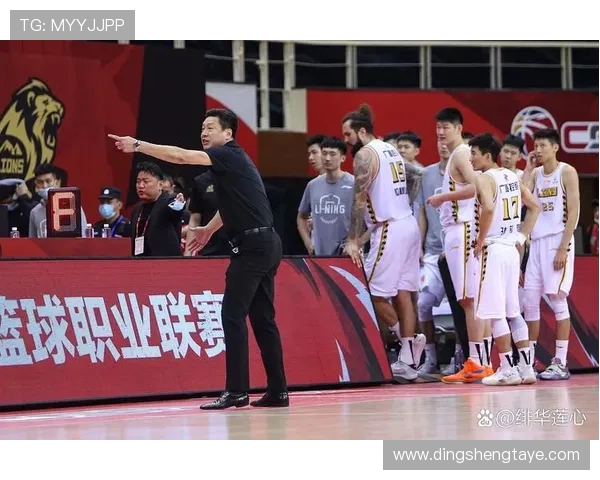 广东宏远篮球队的辉煌历程与未来发展战略探析 广东宏远篮球队的辉煌历程与未来发展战略探析