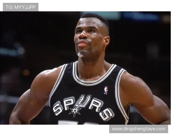 摩西·马龙:篮球传奇的崛起与伟大时刻解析 摩西·马龙:篮球传奇的崛起与伟大时刻解析