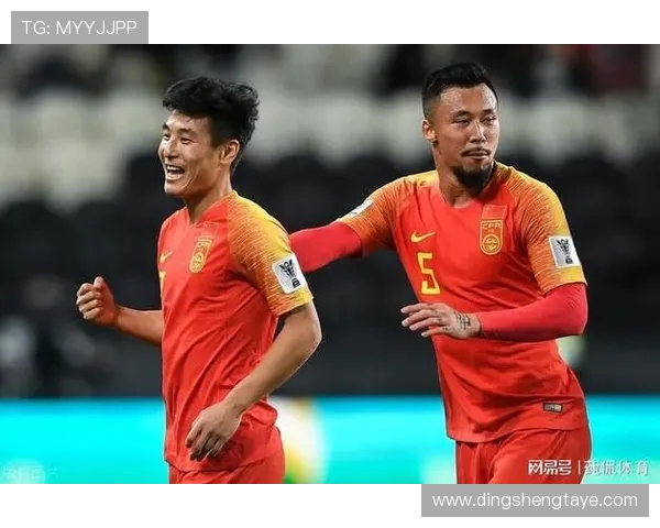 国足迎战泰国中国杯全力争胜展现实力与团结精神 国足迎战泰国中国杯全力争胜展现实力与团结精神