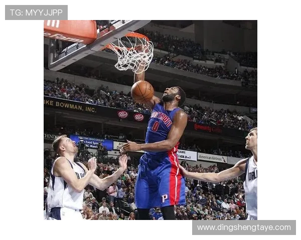 夏季联赛精彩对决小牛队与活塞队7月7日激烈碰撞